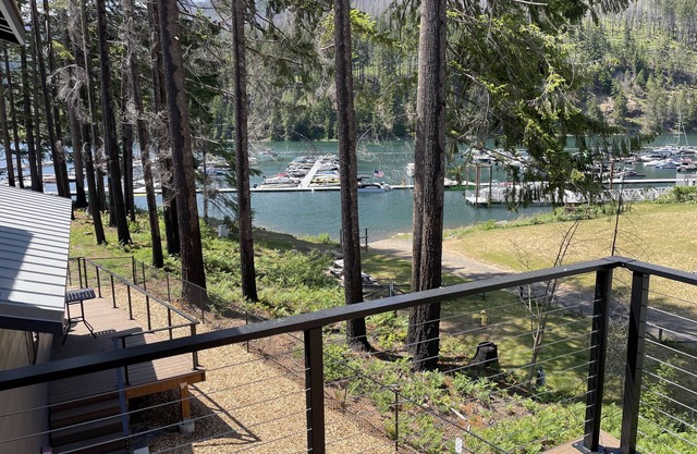 Lakeside Livin’ Studio Apartment – Location, Location, Location! -