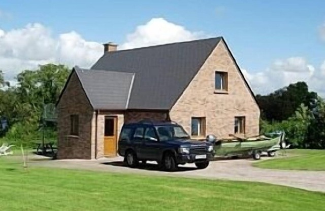 Lakeside Lodge Nestling on the Shores of Lower Lough Erne