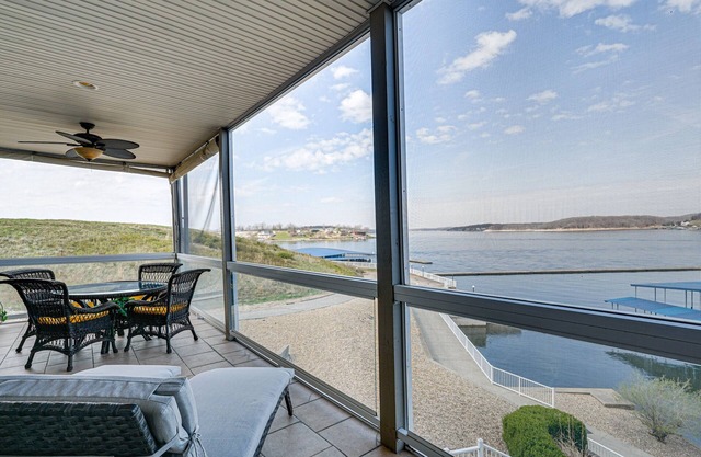 Lakeside Osage Beach Condo in Lands End Community