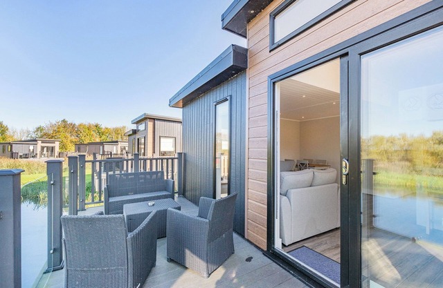 Lakeside Retreat VIP