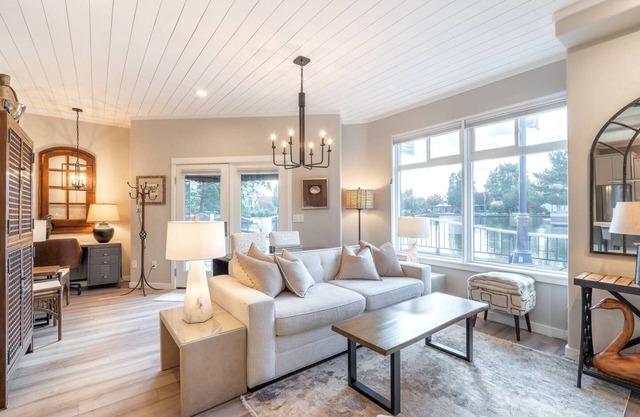 LAKESIDE URBAN INN . . . truly a HIDDEN GEM on the LAKE in Downtown Tualatin!