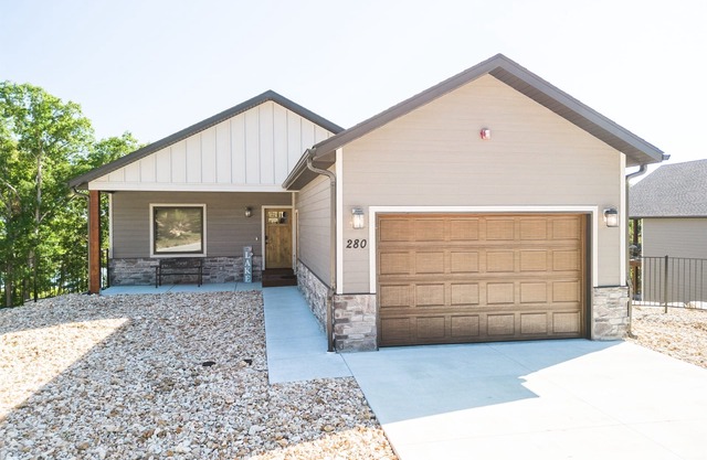 Lakeview Home with Private hot tub/lake access!