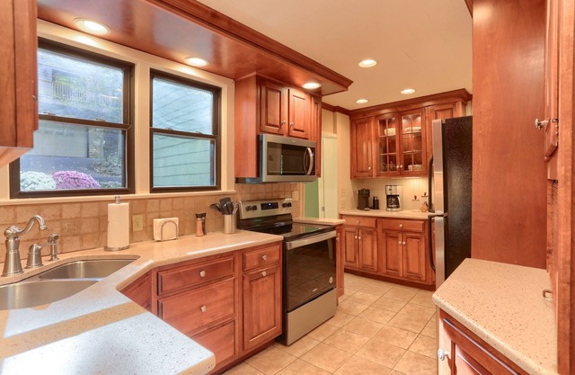 Lakeview Luxe