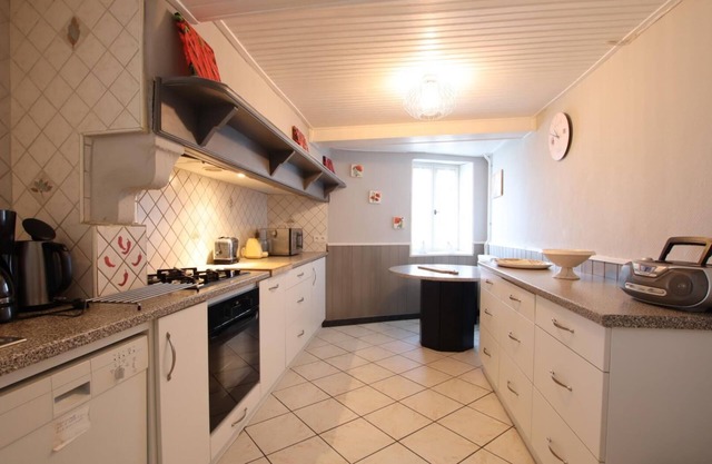 LAMAYRE - BUROS - Gîte