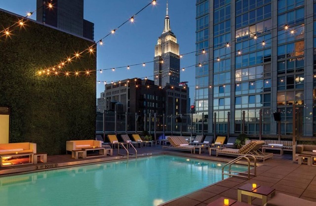 Land Of Opportunity! Rooftop Pool, Pets Allowed, 0.5 miles from Empire State!