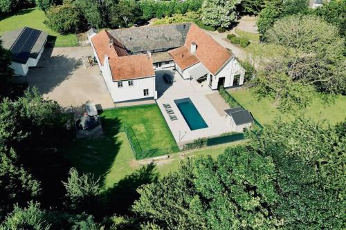 Landhuis met zwembad nabij M'tricht en Valkenburg