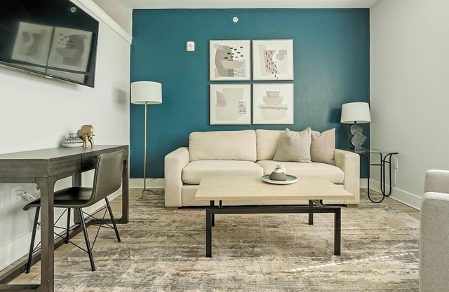 Landing at Chestnut Farm - 1 Bedroom in Stallings