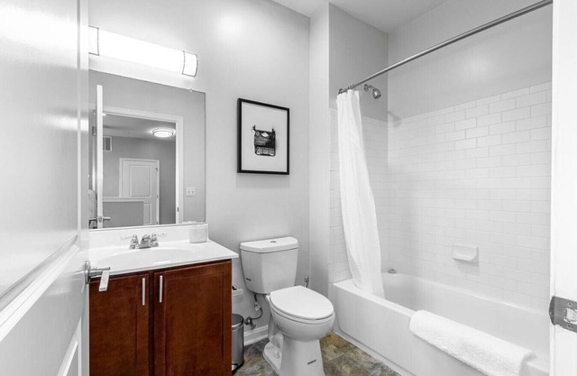 Landing at Orchard Meadows Apartment Homes - 2 Bedrooms in Downtown Ellicott City