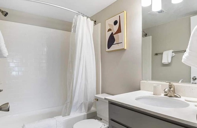 Landing at Woods of Fairfax I - 3 Bedrooms in Downtown Lorton