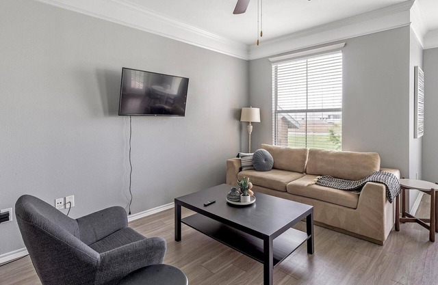 Landing | Beautiful 1BD, Gym, Clubhouse