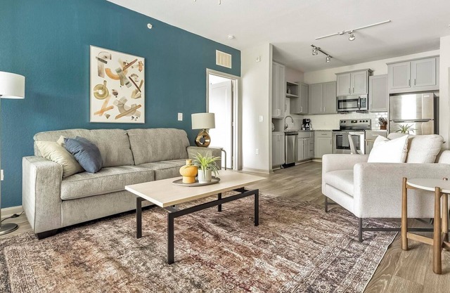 Landing | Chic 2BD, Gym, Game Room