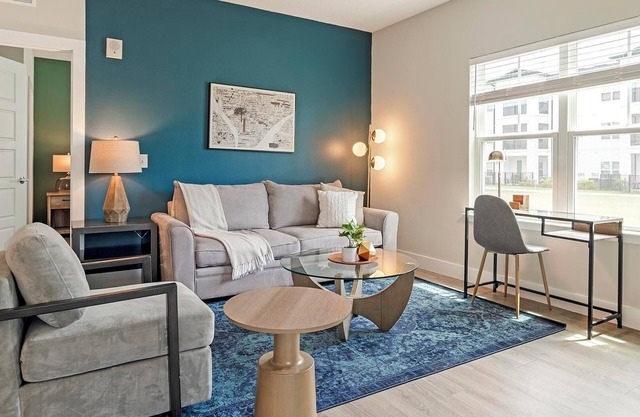Landing | Incredible 2BD, Pool, Gym