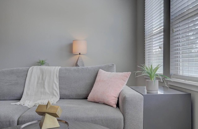 Landing | Modern 2BD, Pool, Clubhouse