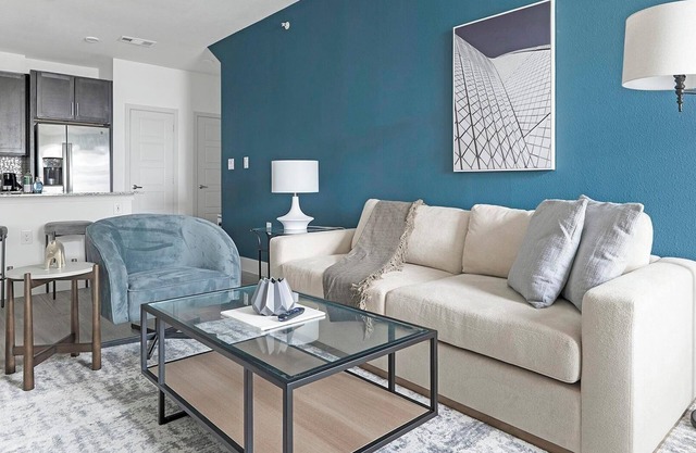 Landing | Stunning 1BD, Pool, Gym