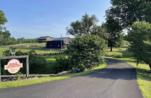 LanMark Farm Spacious Country Get-Away Ground Floor Suite
