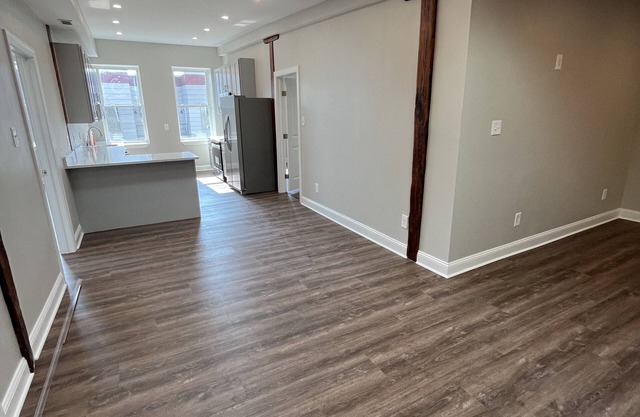 Large 2-bed 2-bath apartment with WiFi & AC in brilliant Fishtown Philadelphia -