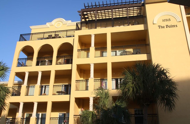Large 2 Bedroom, 2 Bathroom Beach Condo - w/Beach, Household, Cleaning Supplies