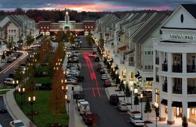 Large 3 BR 2.5BA Lake Norman House in Birkdale Village,Close to Charlotte!