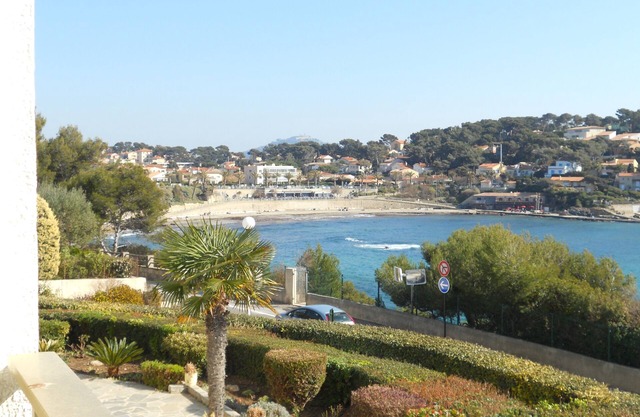 -Large BANDOL STUDIO - 2 PEOPLE PORTISSOL -View SEA VIEW -