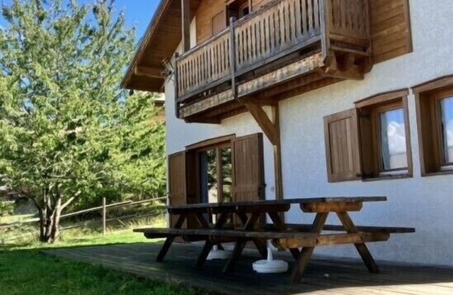 Large chalet with terrace