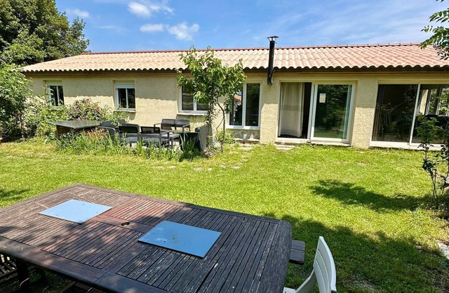 Large, comfortable villa in the Cévennes, mountains, lakes and rivers. Pets welcome!