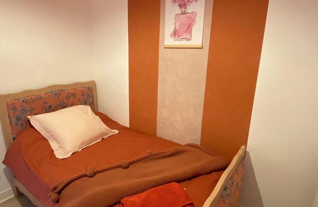 Large country house sleeps 11 Playroom Alpes Mancelles