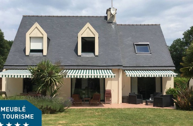 Large family home, close to beaches