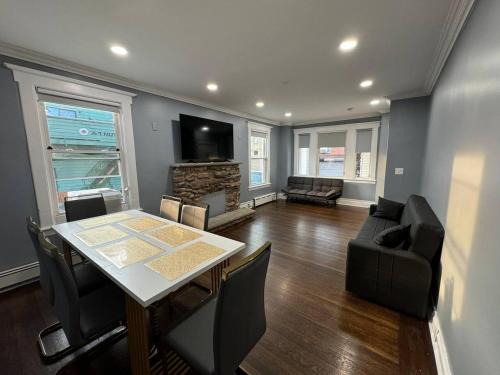Large family home Near NYC