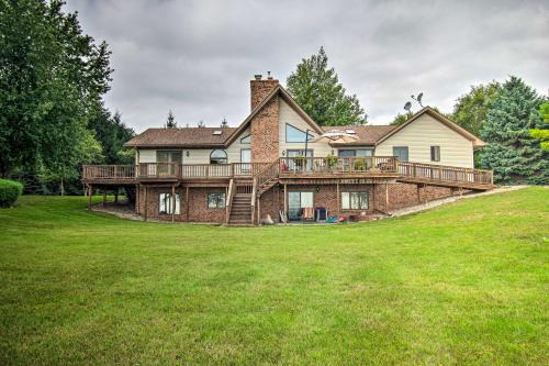 Large Family Home with Deck and Yard on Lake Huron