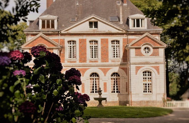 Large gite for 28 people in a castle in the heart of Normandy