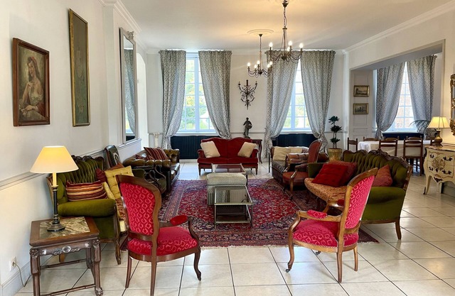 Large gîte in a chateau in the countryside for 28 people - Normandy