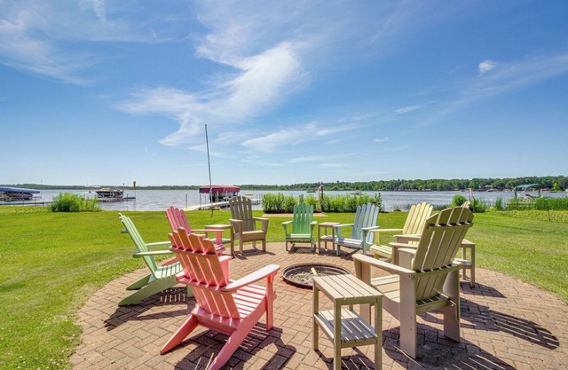 Large Home on Lake Edward w/Deck & Fire Pit!