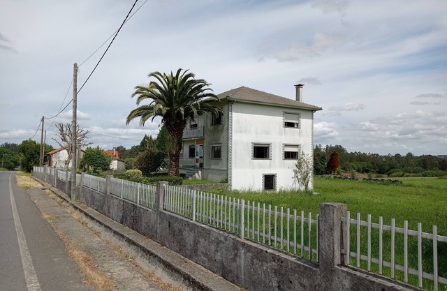 Large House on the road from Santiago to Finisterre