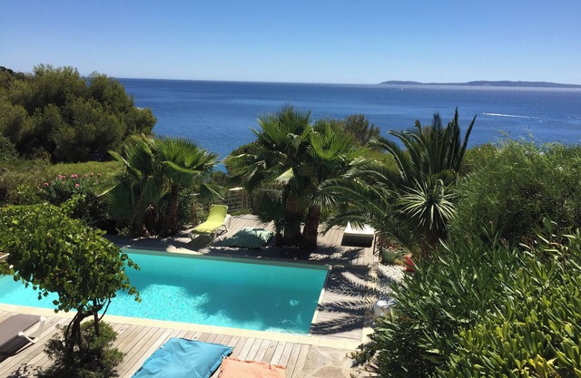 Large house with sea view heated swimming pool