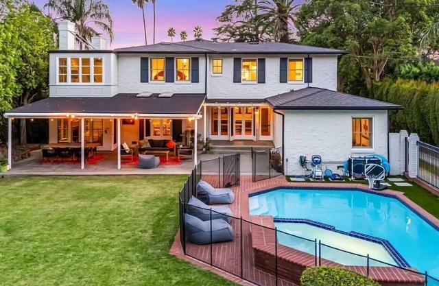 Large & Light-filled Pool Home