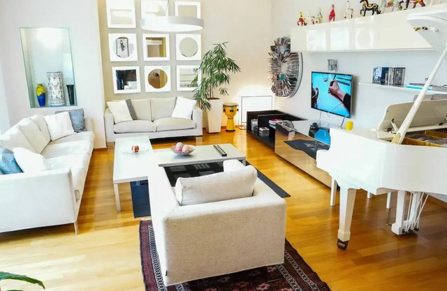 Large luxury villa in central Prague