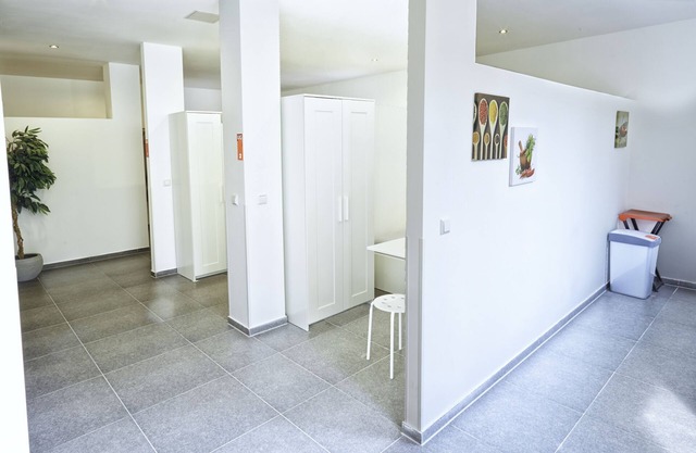 Large modern apartment for up to 8 people