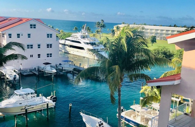 Large Ocean View Penthouse with Private Beach