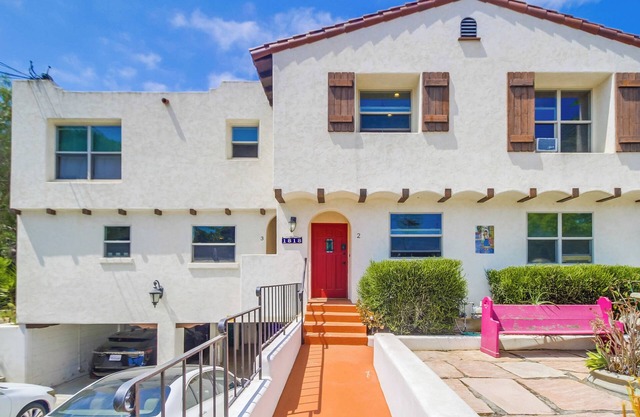 Large One Bedroom Charming Place