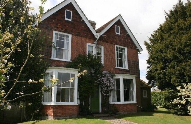 Large, private beautiful house with tennis court