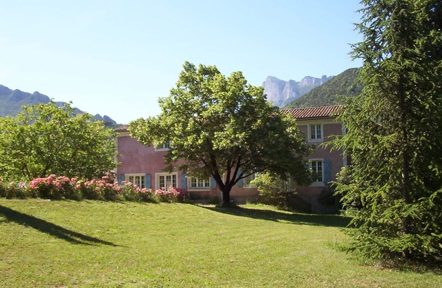Large Restored Winemakers House With Private Pool, Large Garden And Lovely View