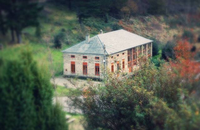 Large Rural House for full rental with mountain views and very close to the sea