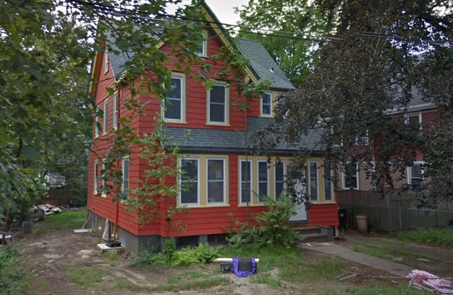 Large single family house rental with yard and parkings near Harvard University
