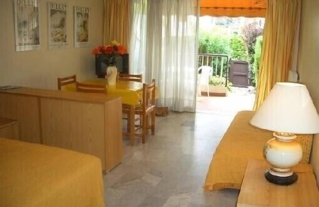 Large studio for 2 to 4 people in Mandelieu La Napoule South of France