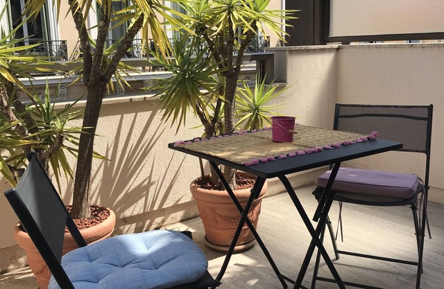 LARGE STUDIO WITH TERRACE