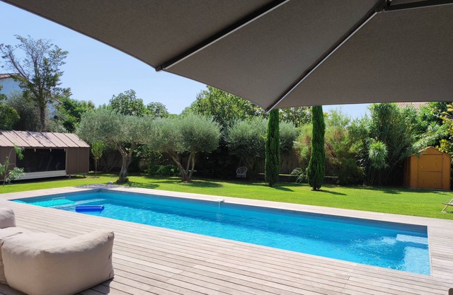 Large villa 220 m2 with swimming pool on 1200 m2 in Camargue near the sea