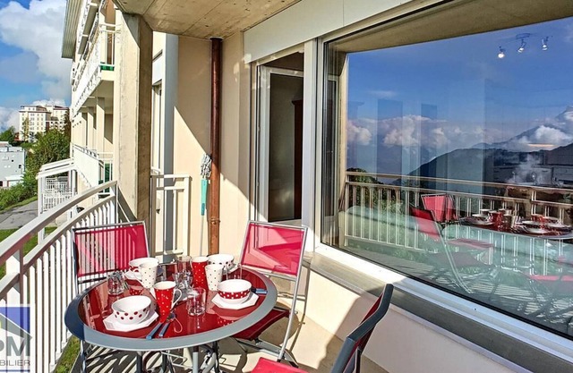 Larges Horizons 211 Nice 2 rooms apartment, 55m2 (max. 5 people) in 1st floor of a residence at abou