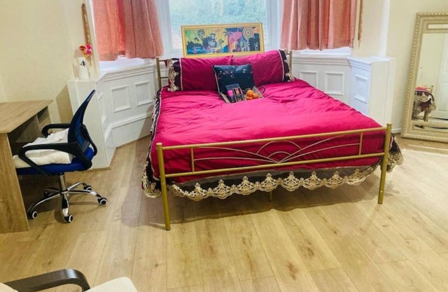 Largess Luxury Apartment