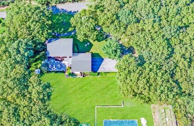 Largest Residential Property in Sag Harbor Village. Sleeps 8, Salt Water Pool.