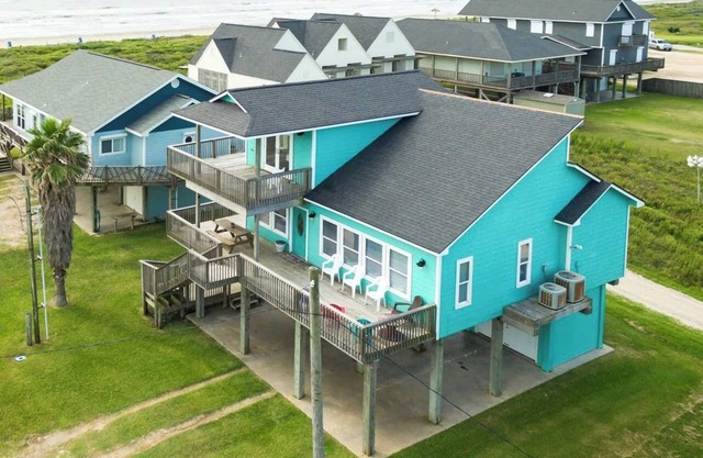 Las Brisas - Big Ocean Views, Easy Beach Access!